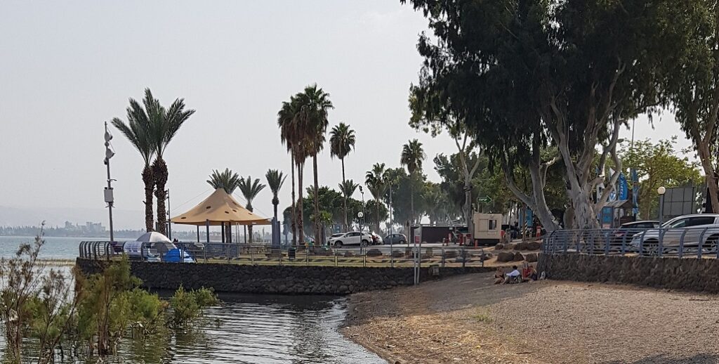 קמפינג בחוף צינברי