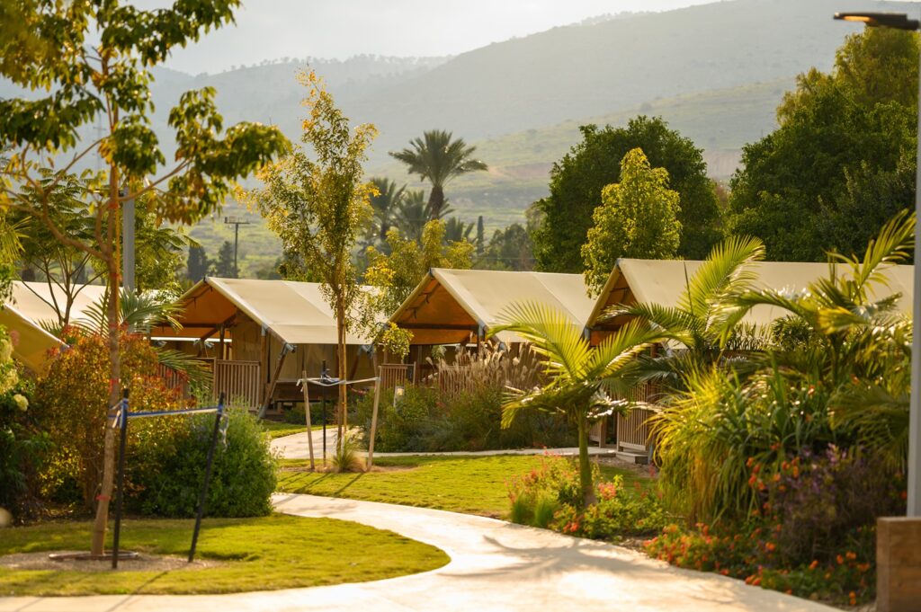 גלמפינג לילה עמק המעיינות צילום מיכל אבנד