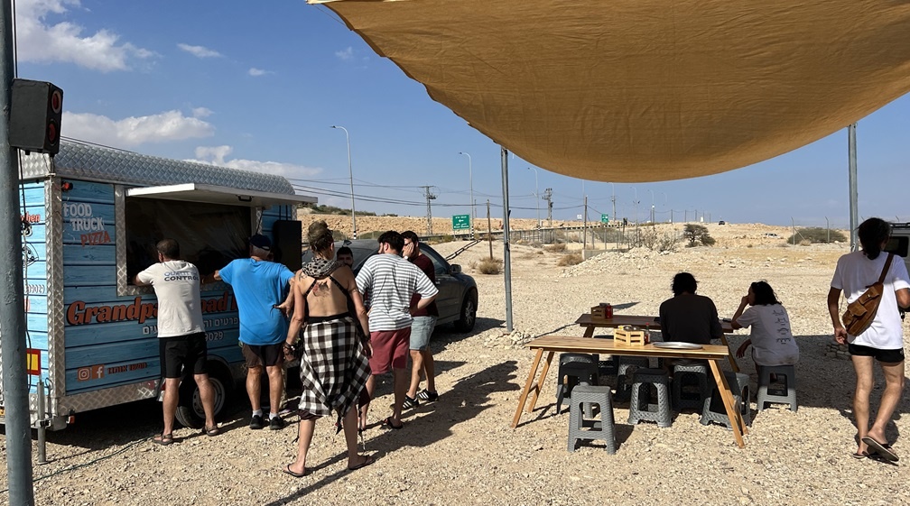 באדיבות: פיצה בעבודת יד Grandpa's Kitchen מצפה שלם ים המלח