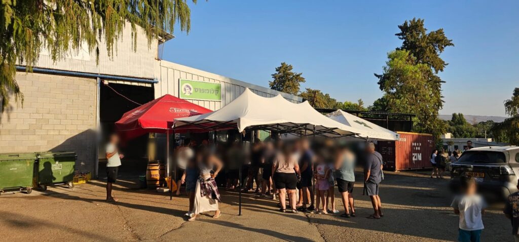 קלומפוס: פודטראק דיינר אמריקאי בקיבוץ דפנה