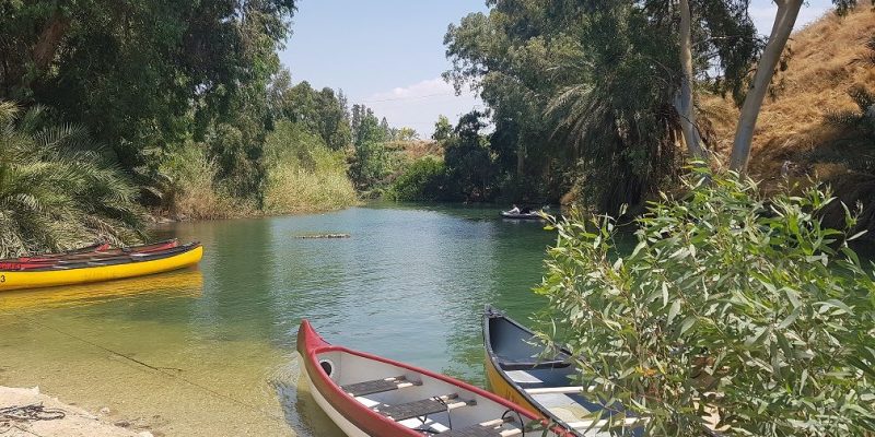 רוב רוי – שייט קיאקים על הירדן בצפון
