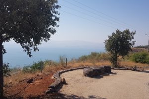 טיילת מצוקי האון ממצפה שלום למבוא חמה