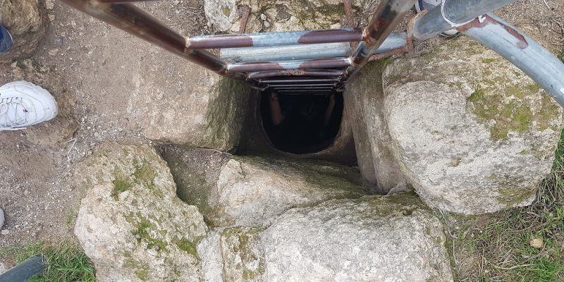 חרבת בורגין פארק עדולם – צרפת – טיול מערות חוויתי