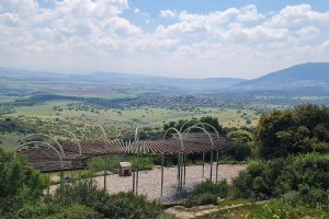 דרך נוף יער בית קשת מסלולים ותצפיות – נוף התבור