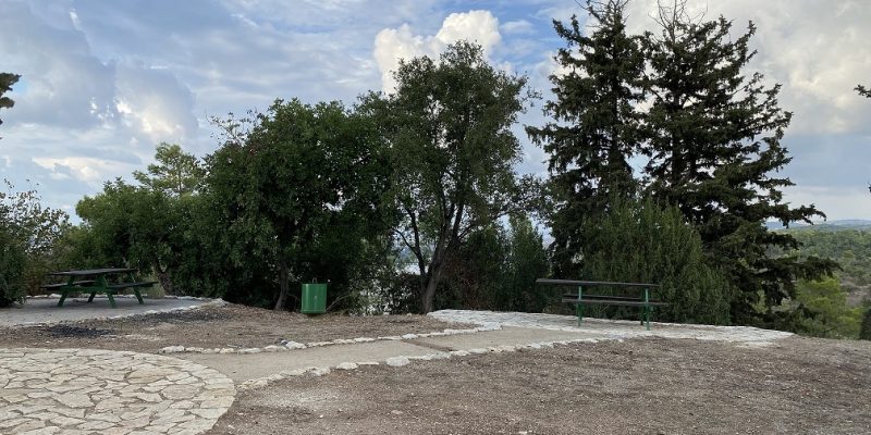 שביל הבריחה ותצפית עופר ביער חוף הכרמל – יער עופר