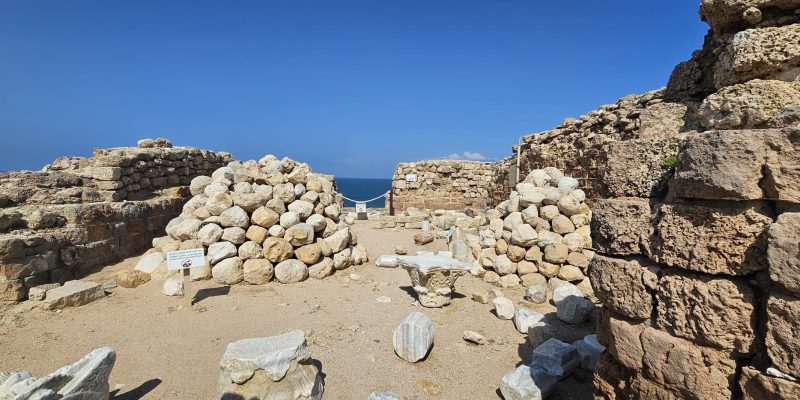 המבצר הצלבני בגן לאומי אפולוניה תל ארשף