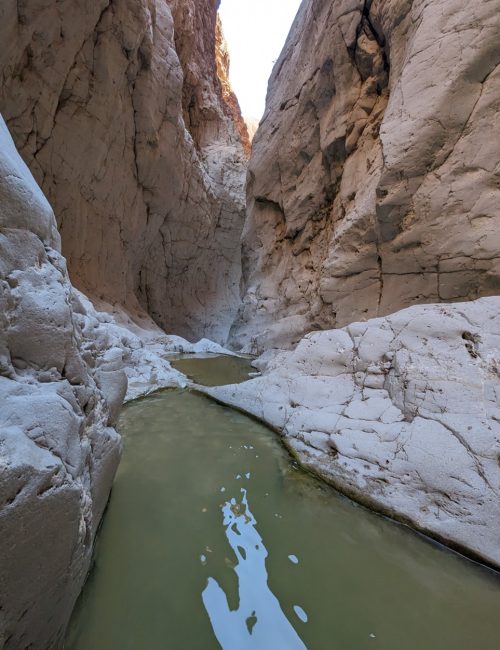נחל דרגה: מסלול אתגרי בשמורת טבע מצוק העתקים