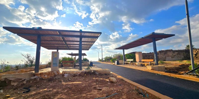 תל יבנה לאחר השיפוץ - מקומות ישיבה ומסלול נגיש