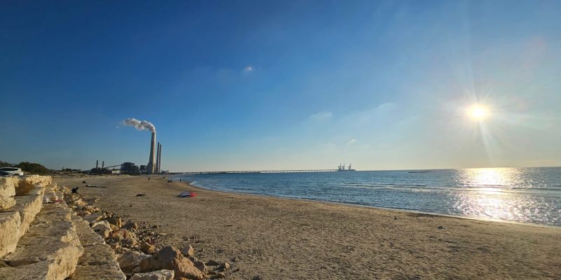 חוף שדות ים: פנינה קסומה במרכז הארץ