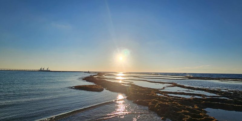 חוף שדות ים: פנינה קסומה במרכז הארץ