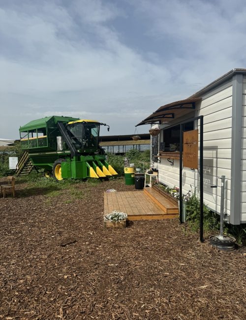 באדיבות: הקטפת: עגלת קפה במושב בית שערים עמק יזרעאל