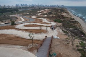 טיילת הפארק החופי תל אביב צילום: יותם מונק